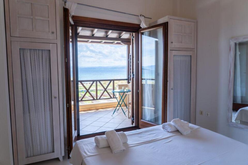 Alemar Estates Ouranoupolis Villa Екстериор снимка